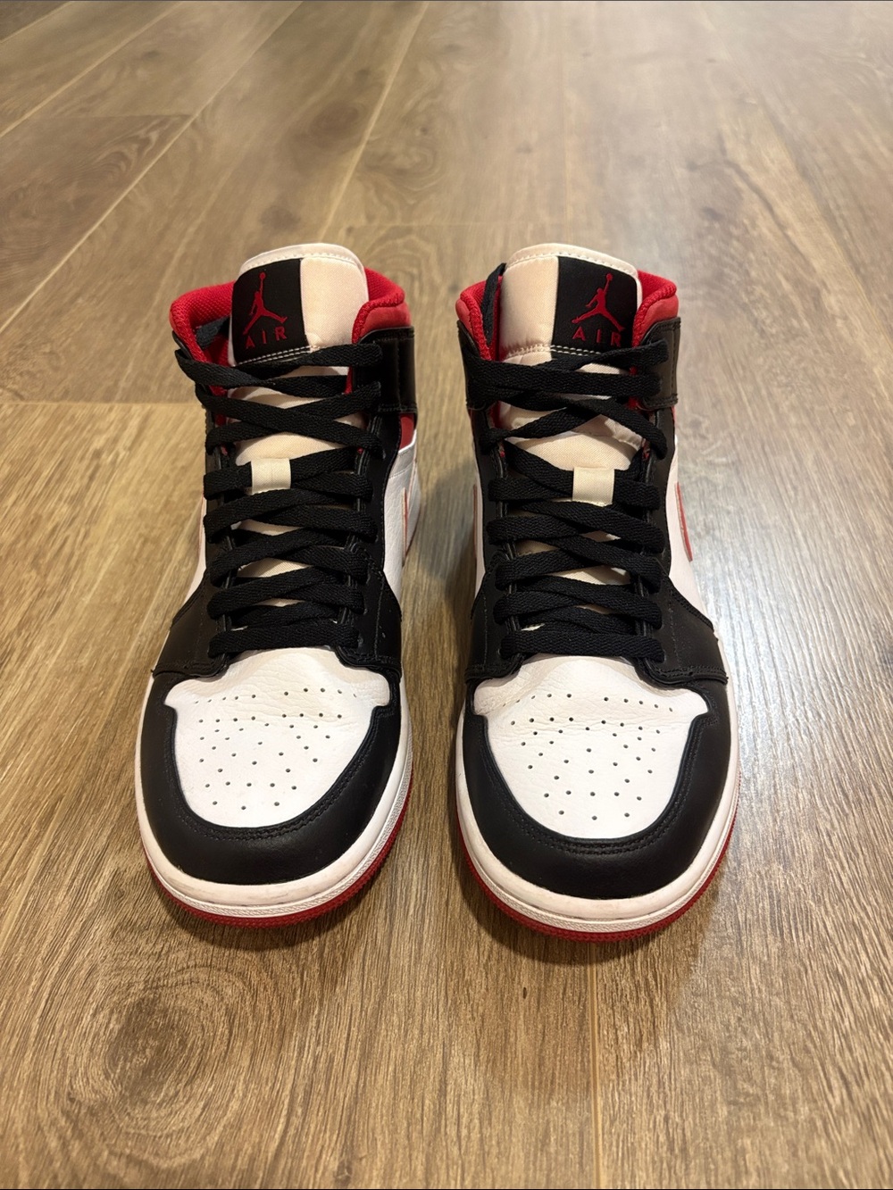 Nike Air Jordan 1 Sneakers